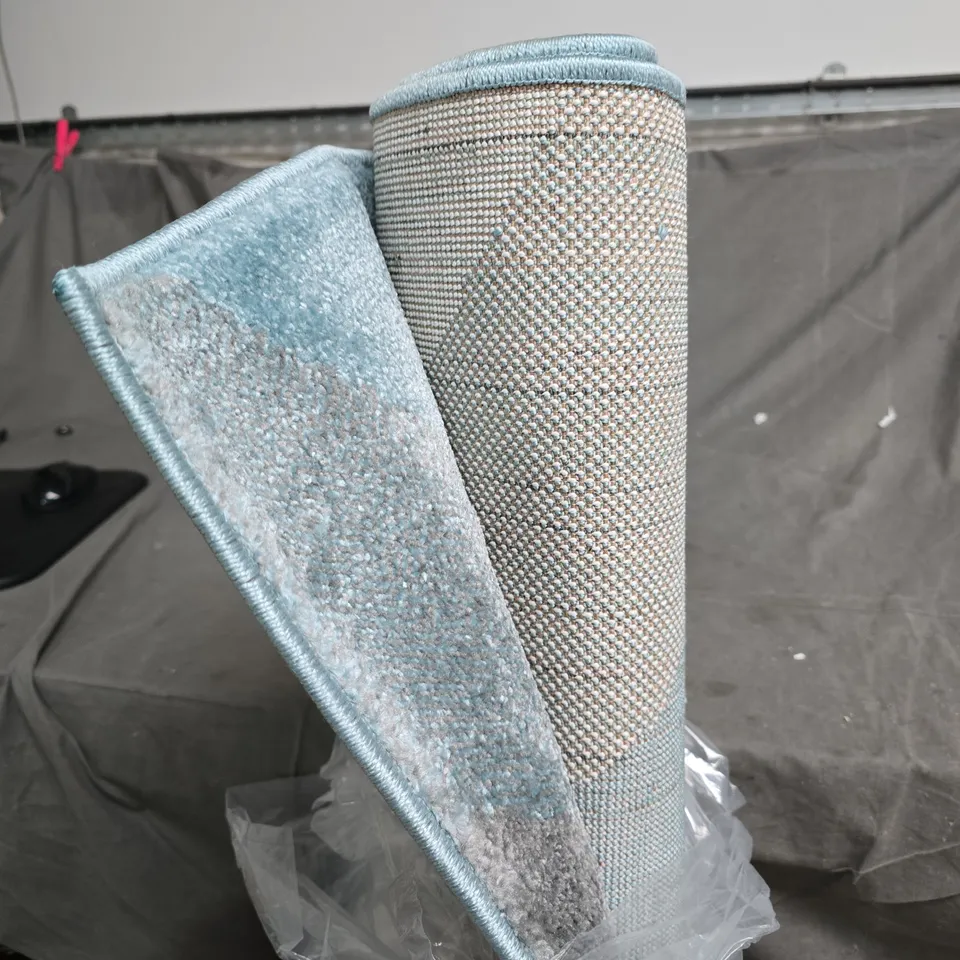 BLUE VELVET RUG ROLL 