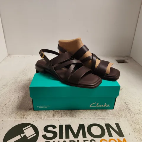CLARKS ARIANY STRAP SANDALS – DARK BROWN LEATHER, UK 6 (EU 39 1/2)
