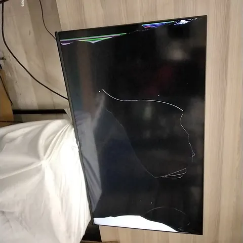 HISENSE A6GTUK 50" SMART 4K ULTRA HD HDR LED TV - cracked scree5
