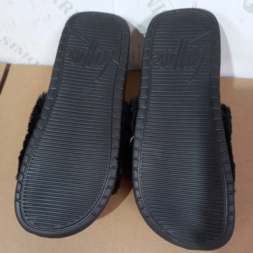 BOXED PAIR OF JUST HYPE SLIPPERS (BLACK, FLUFFY), SIZE 6 UK