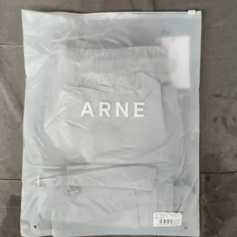 BAGGED ARNE UTILITY CARGO PANTS IN MID GREY SIZE S