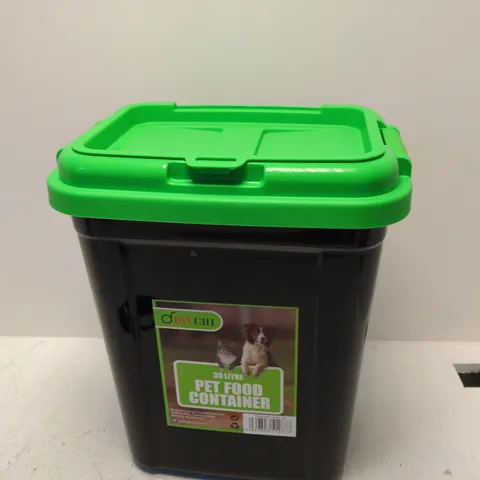 30 LITRE PET FOOD CONTAINER WITH BRIGHT GREEN LID
