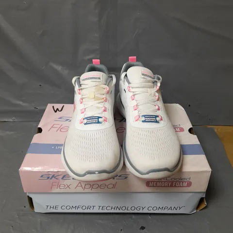 SKECHERS FLEX APPEAL TRAINERS - WHITE/BLUE - SIZE 5.5