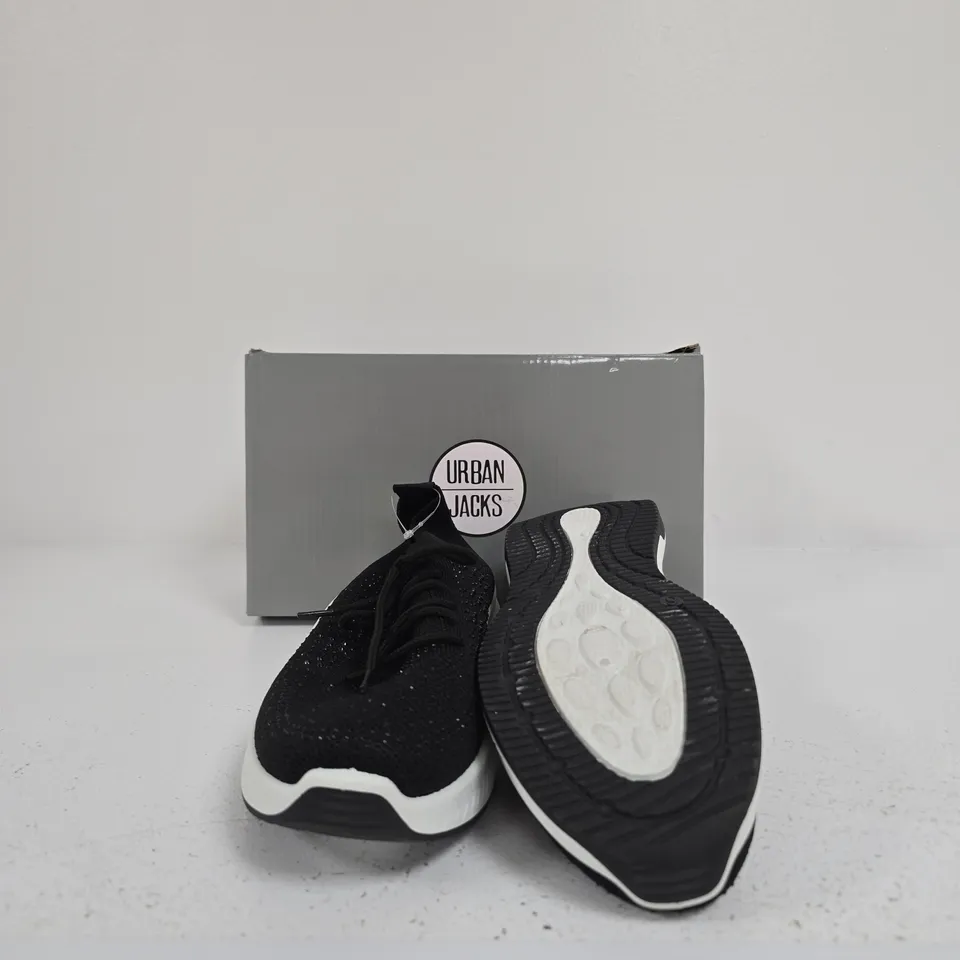 URBAN JACKS BLACK KNIT SNEAKERS – BOXED SIZE 6