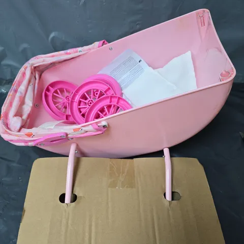 PEPPA PIG'S DOLL PRAM
