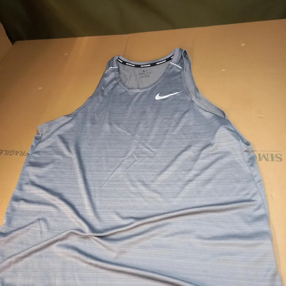 MENS NIKE LOGO VEST SIZE XL