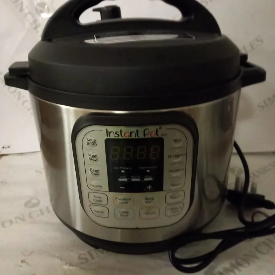 INSTANT POT DUO SMART PRESSURE COOKER