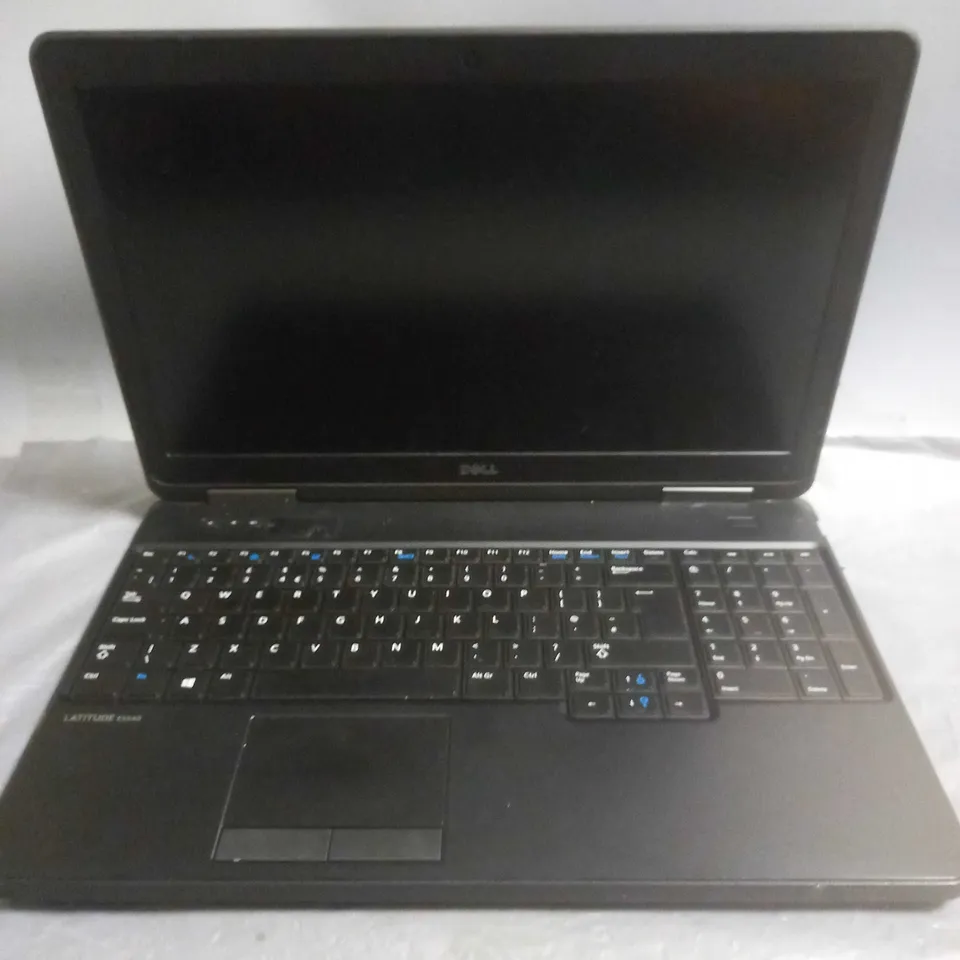 DELL LATITUDE E5540 LAPTOP