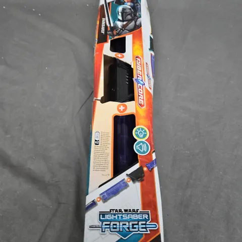 BOXED STAR WARS LIGHTSABER BLADESMITH DARKSABER