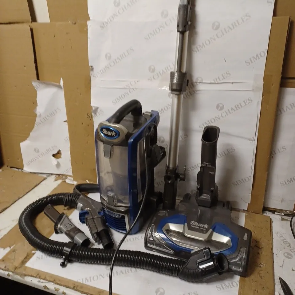 SHARK UPRIGHT VACUUM CLEANER