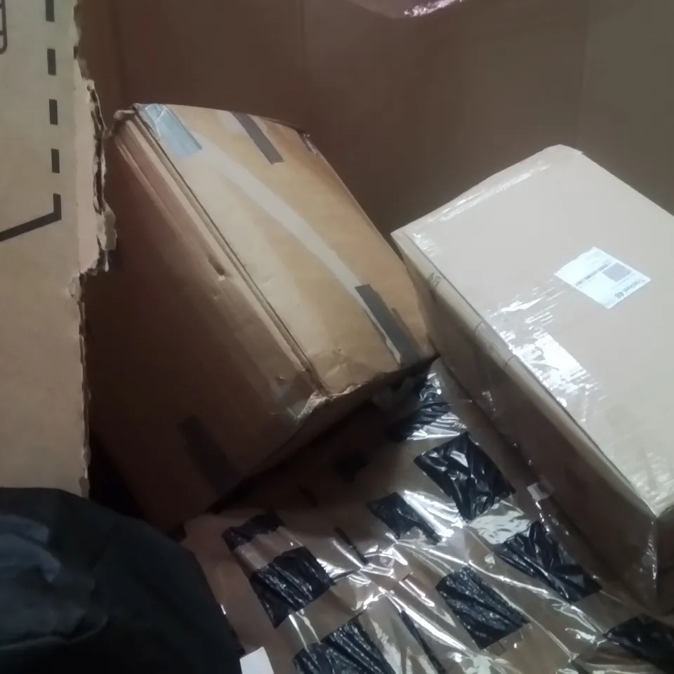 PALLET OF ASSORTED HOUSEHOLD GOODS AND PRODUCTS TO INCLUDE;COOKING TRAY,TENT