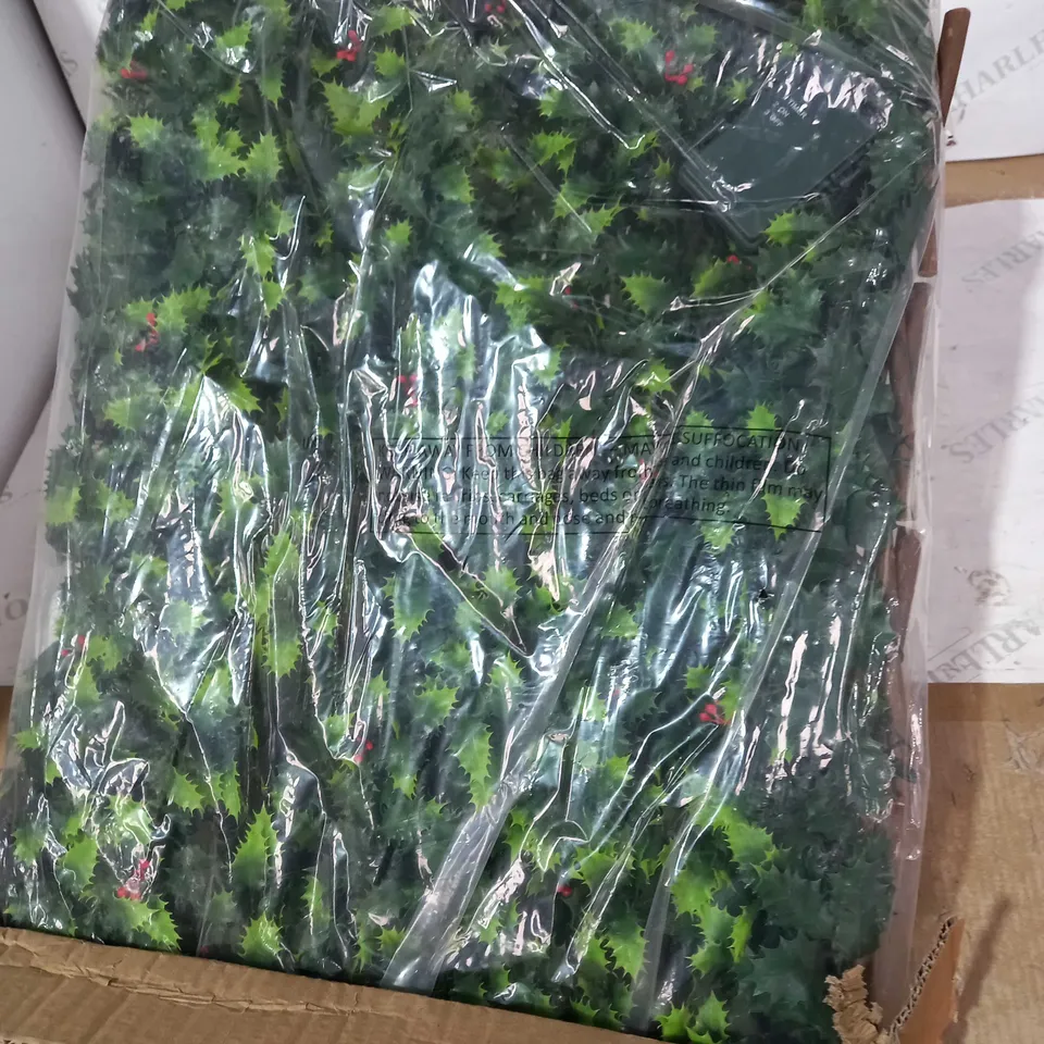 GARDEN REFLECTIONS PRE-LIT HOLLY TRELLIS - COLLECTION ONLY