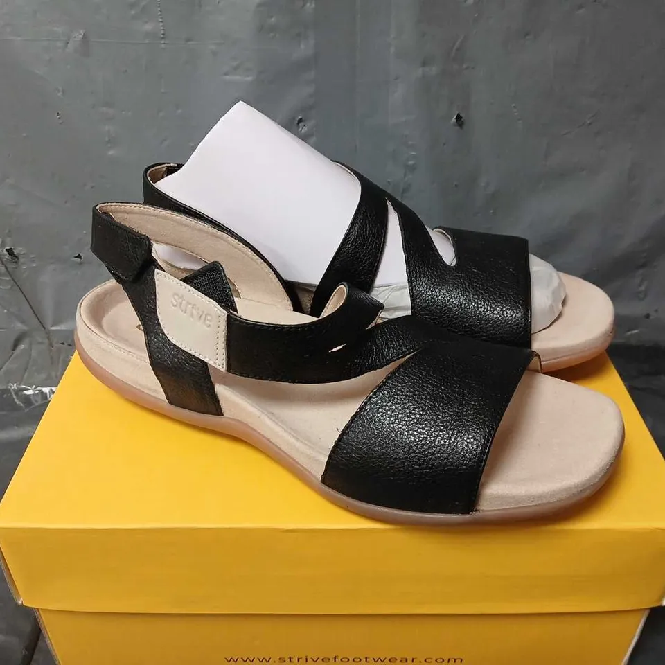 BOXED PAIR OF STRIVE JINNY SANDALS IN BLACK - UK 6