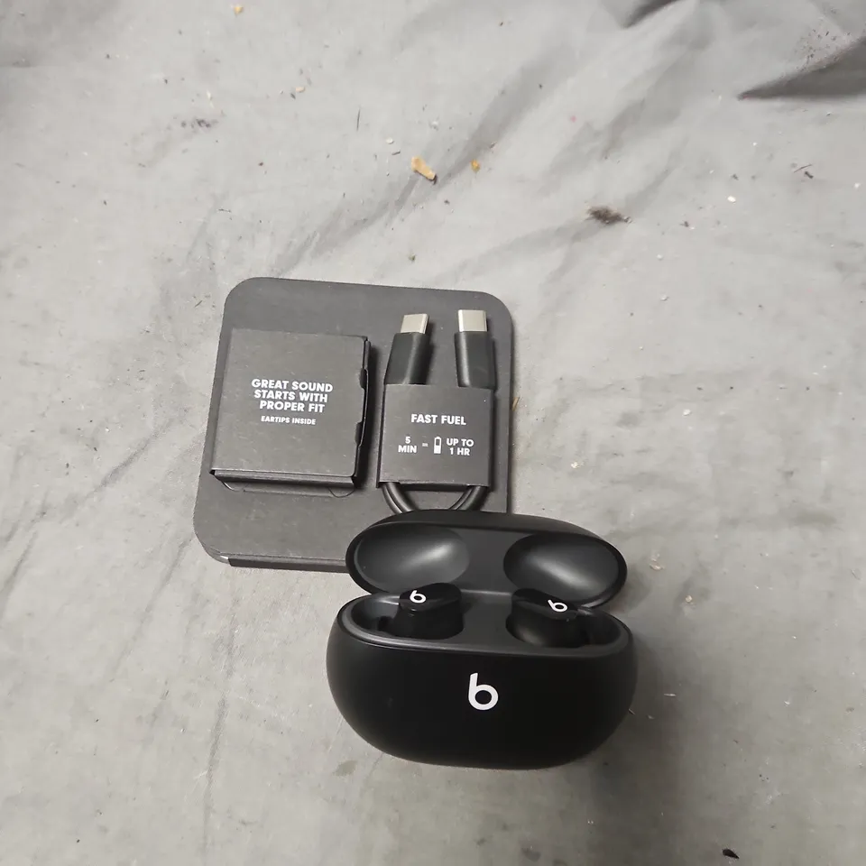 BEATS WIRELESS EARBUDS WITH CHARGING CASE – BLACK