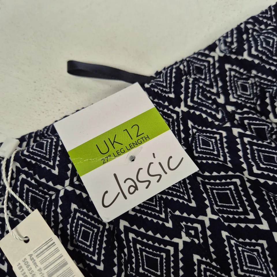 Aztec Print Trousers – UK 12, 21in leg length (Classic)