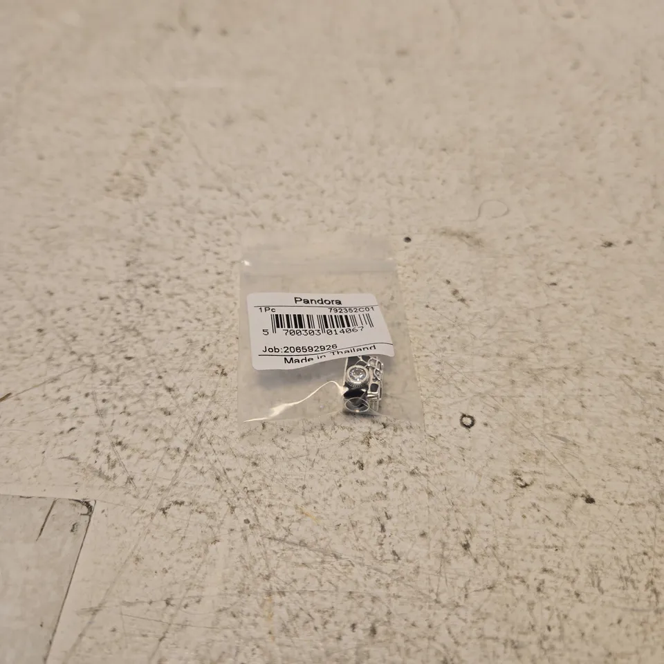 PANDORA MARVEL SPIDER-MAN CAMERA SELFIE CHARM - SILVER UNBOXED