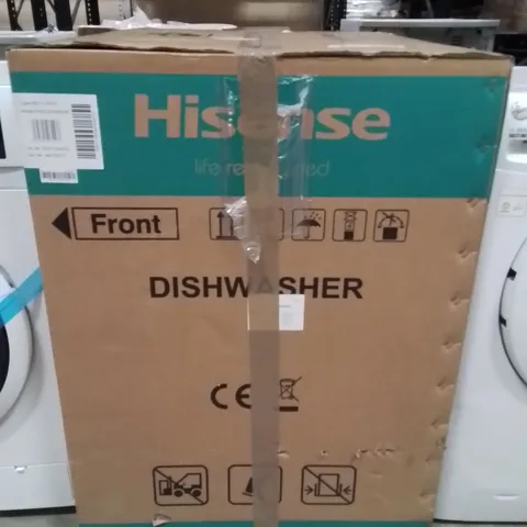 BOXED HISENSE FREESTANDING DISHWASHER - WHITE