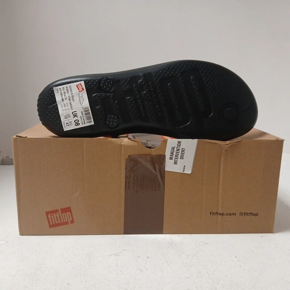 BOXED PAIR OF FITFLOP IQUSHION SPLASH SPARKLE T-STRAP SANDALS IN BLACK SIZE UK 8