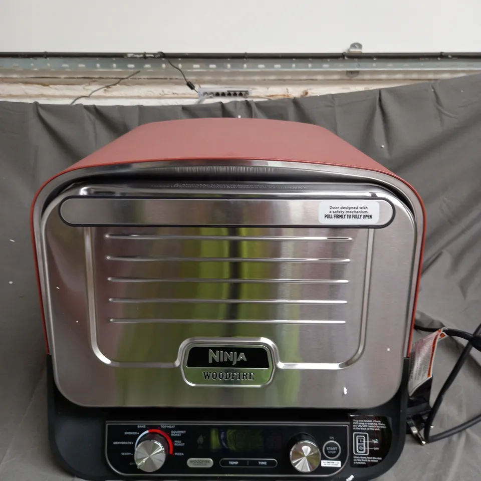 NINJA WOODFIRE OUTDOOR OVEN - COLLECTION ONLY 