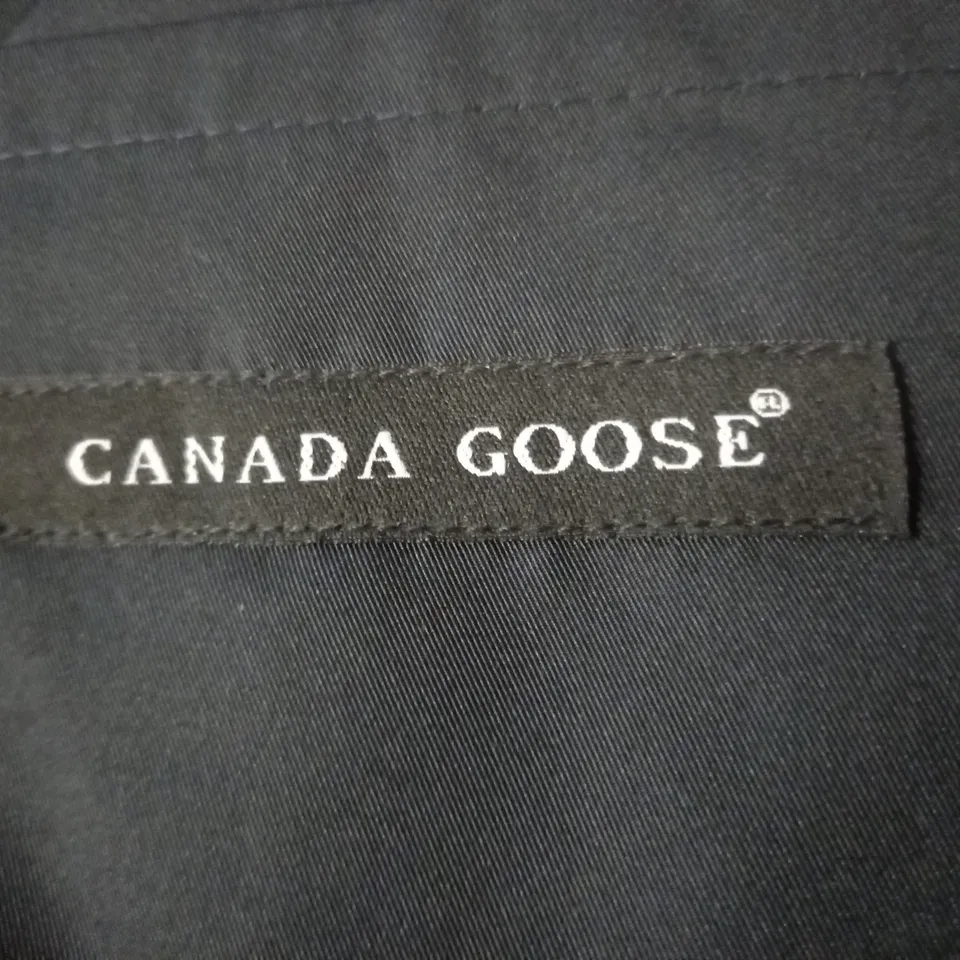 CANADA GOOSE INSULATED BODY WARMER IN BLACK - XXL