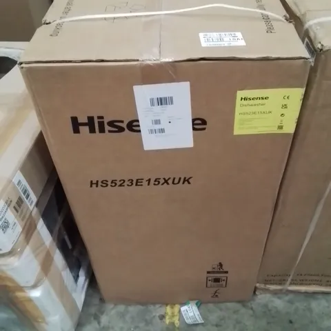 BOXED HISENSE HS523E15WUK SLIMLINE 10 PLACE FREESTANDING DISHWASHER - SILVER