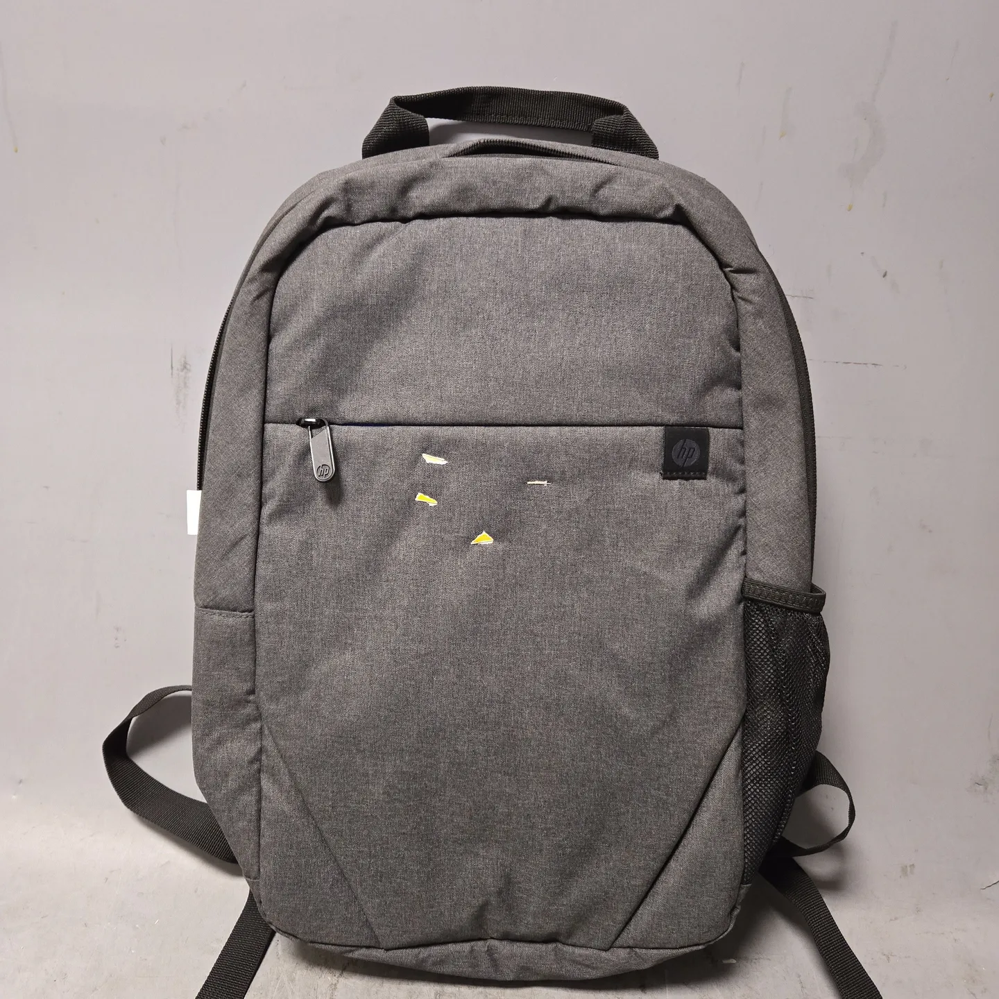 HP LAPTOP BACKPACK IN LIGHT GREY
