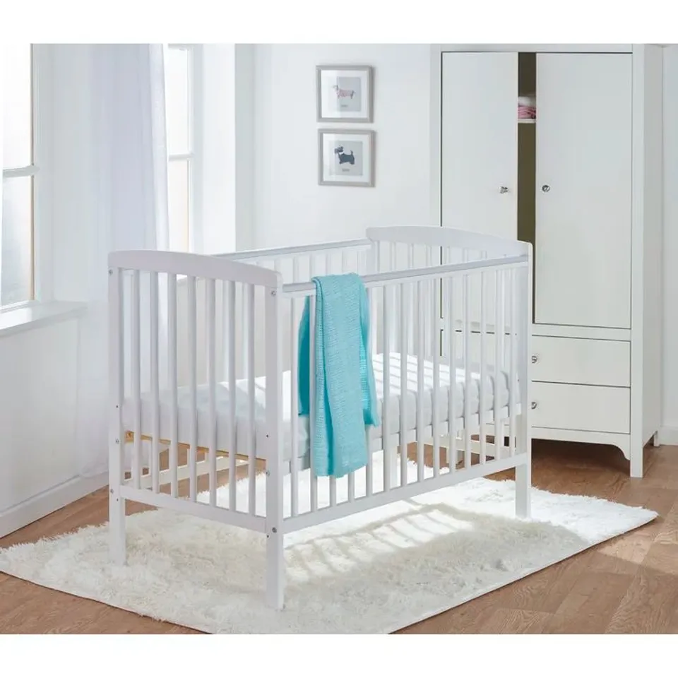 BOXED BRYANA COT WHITE