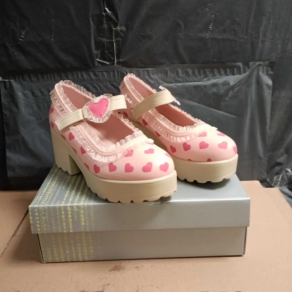 KOI MELANIE SWEETHEART MARY JANE SHOES PINK SIZE 5