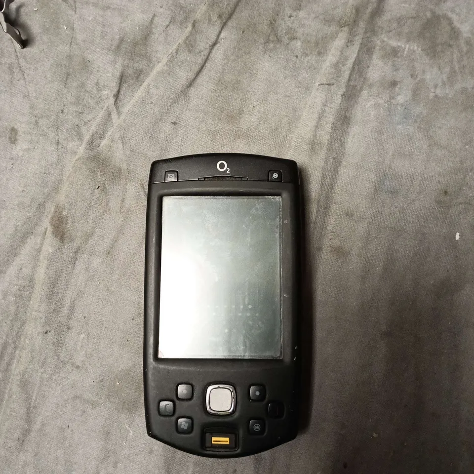 O2 MOBILE PHONE / PDA WITH GPS, 3.0MP AF CAMERA – BLACK