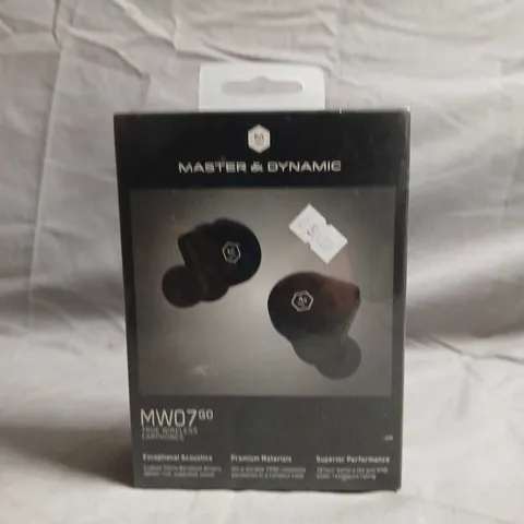 MASTER & DYNAMIC MW07 WIRELESS EARPHONES – BOXED