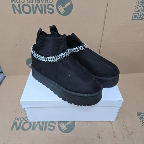 E. SHOES BY EMMA MELROSE BLACK – UK SIZE 5