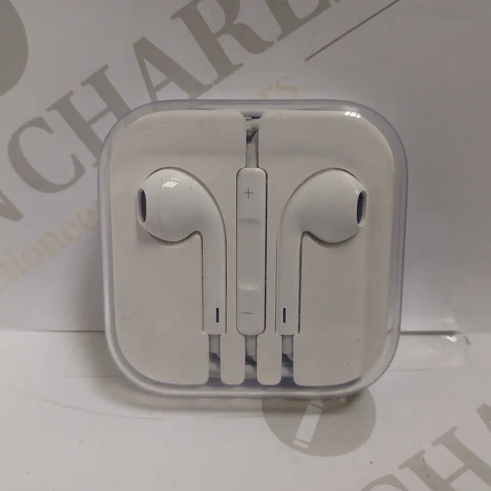 APPLE WIRED EAR BUDS - WHITE