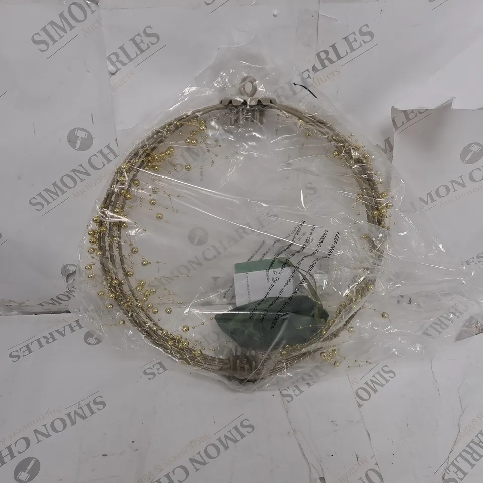 BOXED SARA DAVIES PRE-LIT BEADED DECORATION