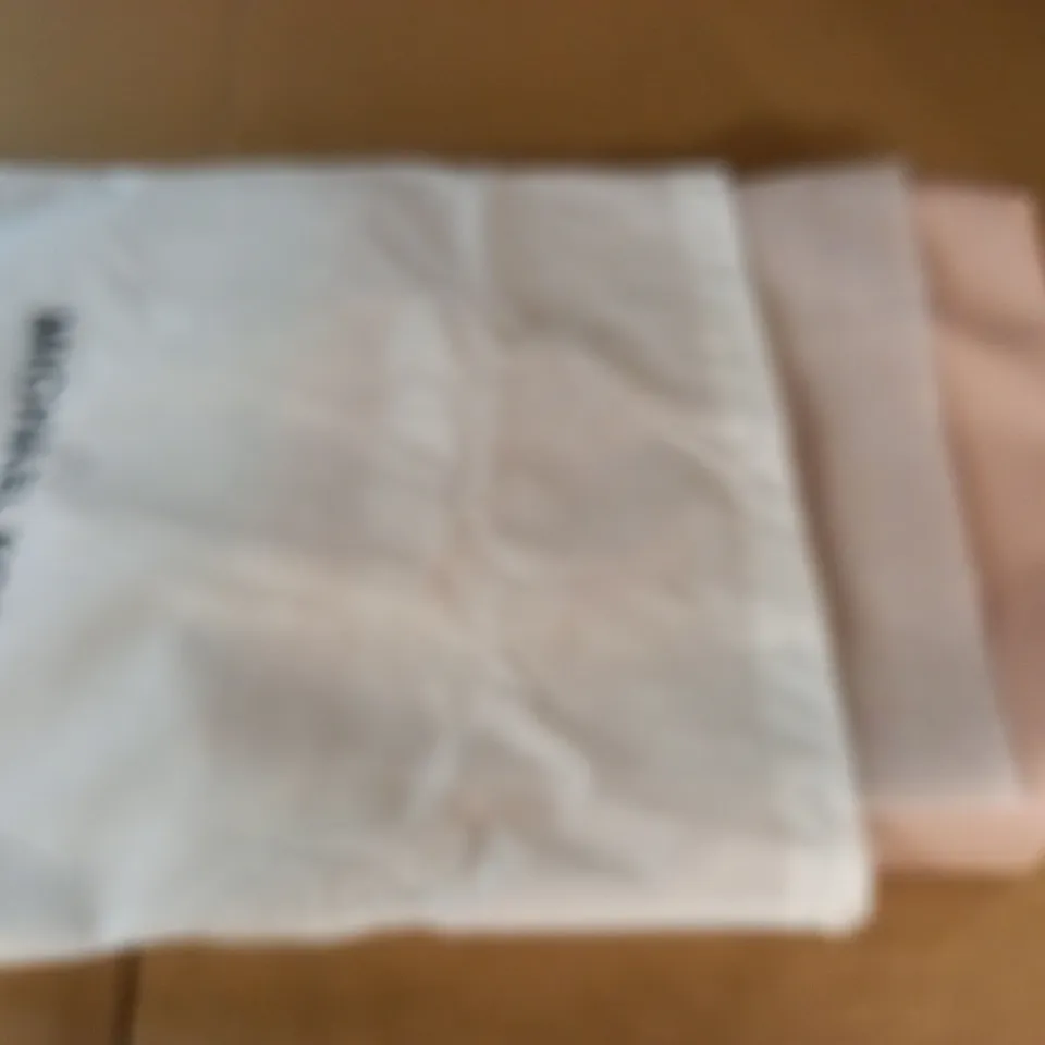 MICHAEL KORS TRAVEL TOTE BAG IN PALE PINK