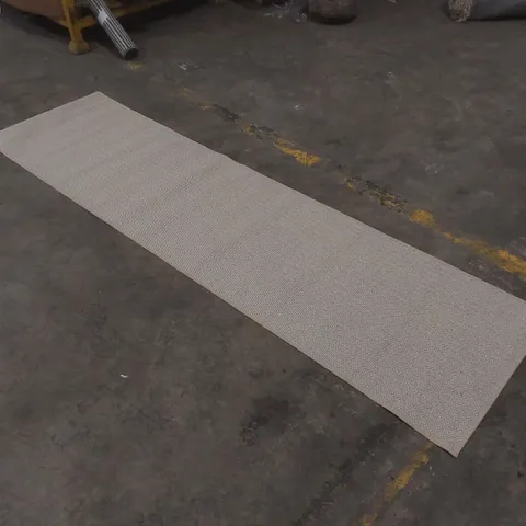 QUALITY DESIGNER RUG - APPROXIMATELY 225 x 60cm