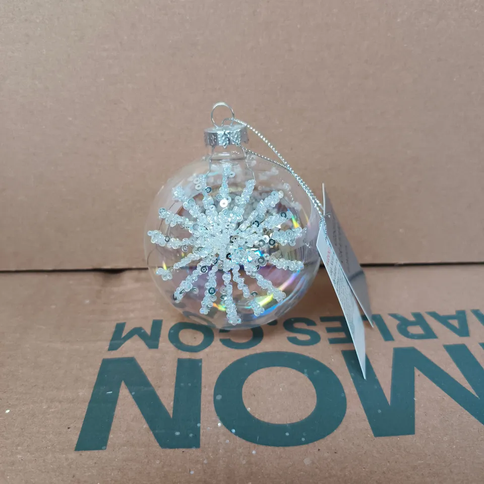 APPROXIMATELY 36 GISELA GRAHAM SNOWFLAKE BAUBLES