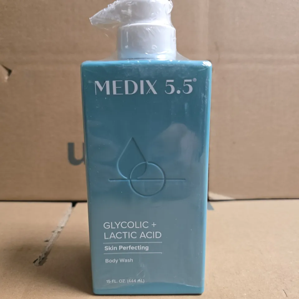 MEDIX 5.5 GLYCOLIC + LACTIC ACID BODY WASH – 15 FL OZ (444 ML)