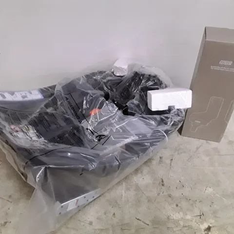 BOXED CYBEX ATON BASE 2-FIX CAR SEAT & ADAPTERS FOR CYBER CAR SEAT