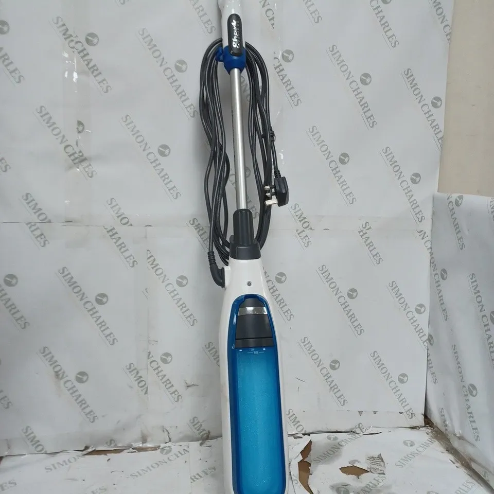 SHARK KLIK AND FLIP STEAM MOP 