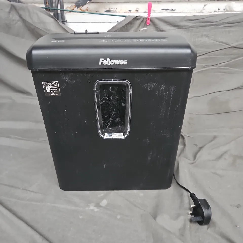 UNBOXED FELLOWES PAPER SHREDDER 