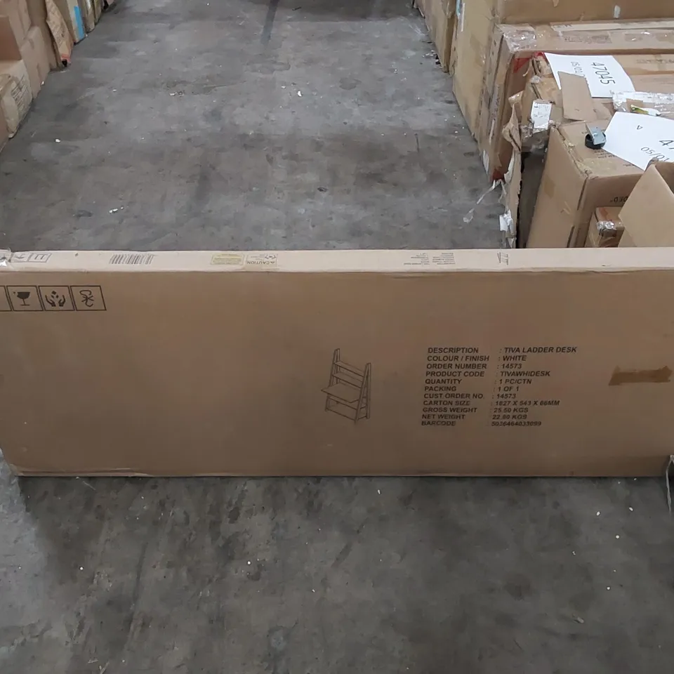 BOXED TIVA LADDER DESK - WHITE (1 BOX)