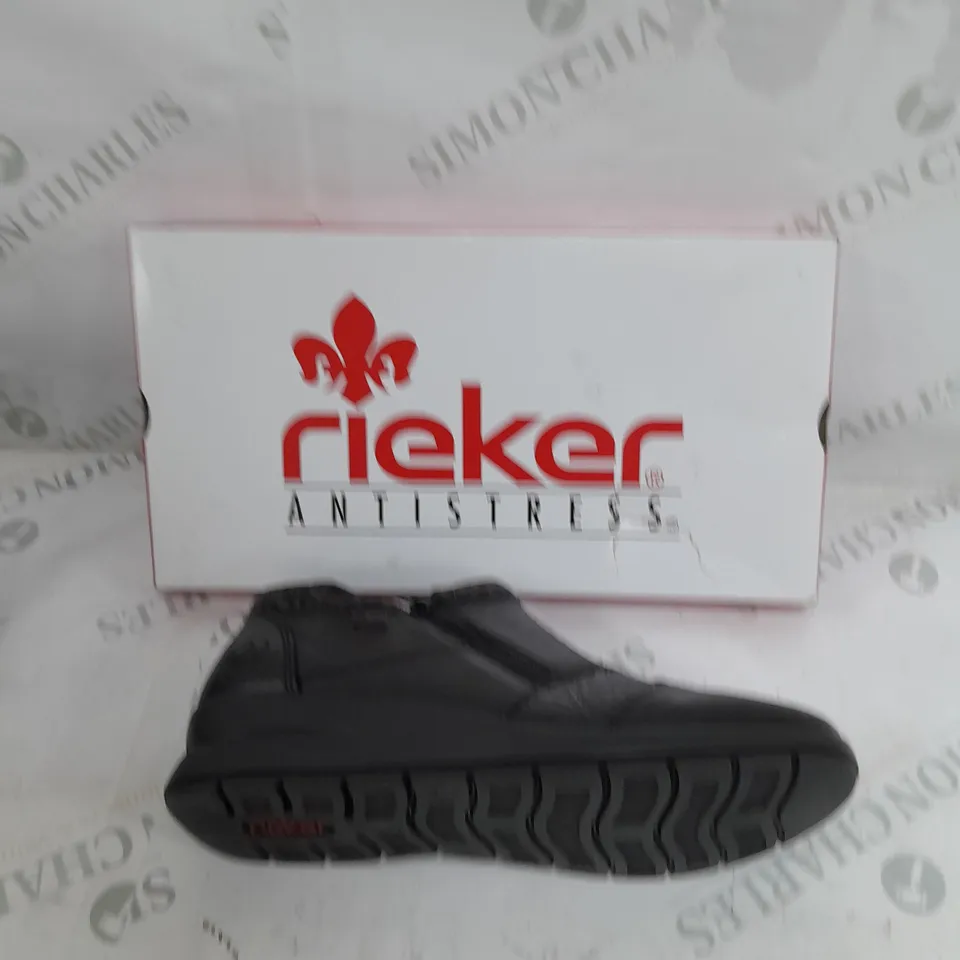 BOXED PAIR RIEKER LEATHER DOUBLE ZIP WATER RESISTANT BOOTS IN BLACK SIZE 6.5 