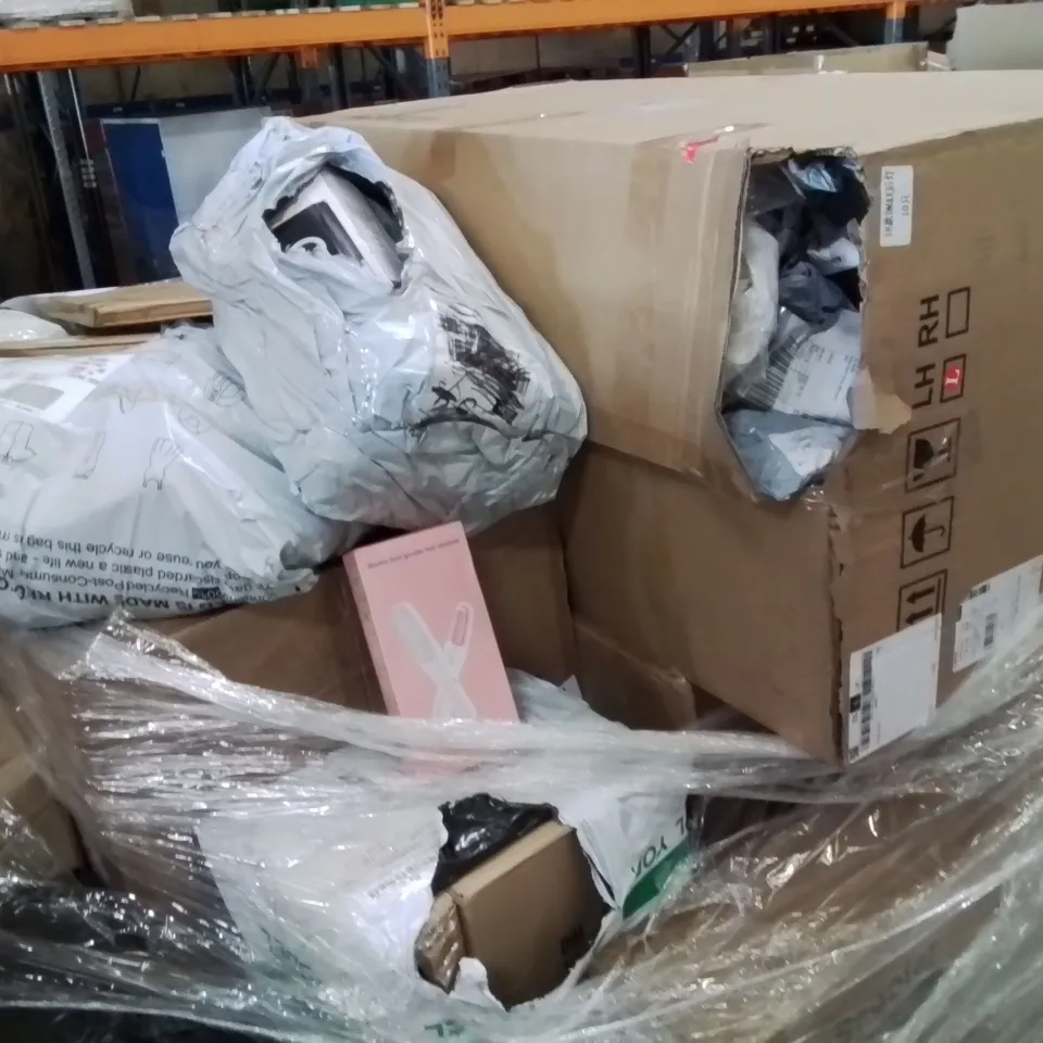 PALLET CONTAINING VARIOUS ASSORTED BOXED ITEMS TO INCLUDE: CLOTHING ITEMS, KIDS SCOOTER, STORAGE BOXES, GARDEN PARASOL WITH LIGHTS AND LOTS MORE UNMARKED BOXED ITEMS 