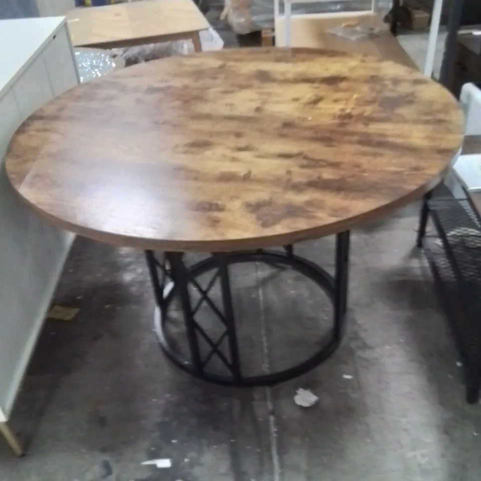 OAK WOOD FINISHED DINING TABLE 