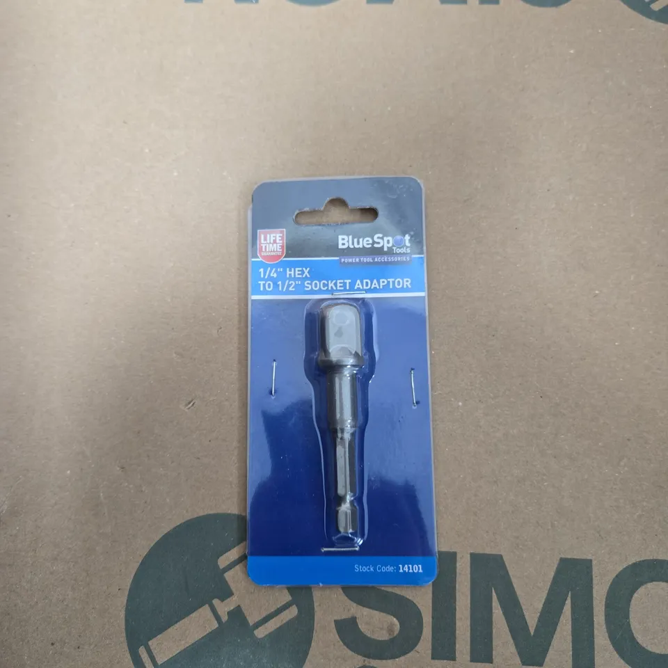 TOTE OF APPROXIMATELY 15 ASSORTED ITEMS TO INCLUDE: 1/4 HEX TO 1/2 SOCKET ADAPTER 