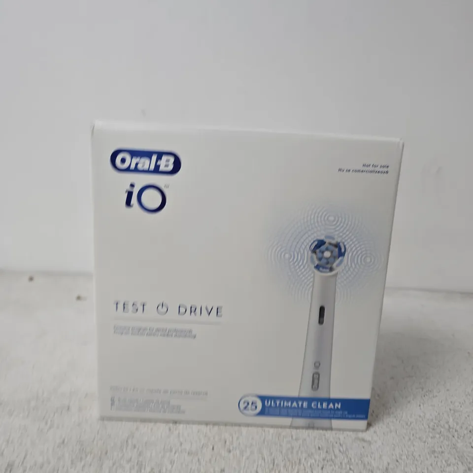 ORAL-B IO ELECTRIC TOOTHBRUSH – BOXED