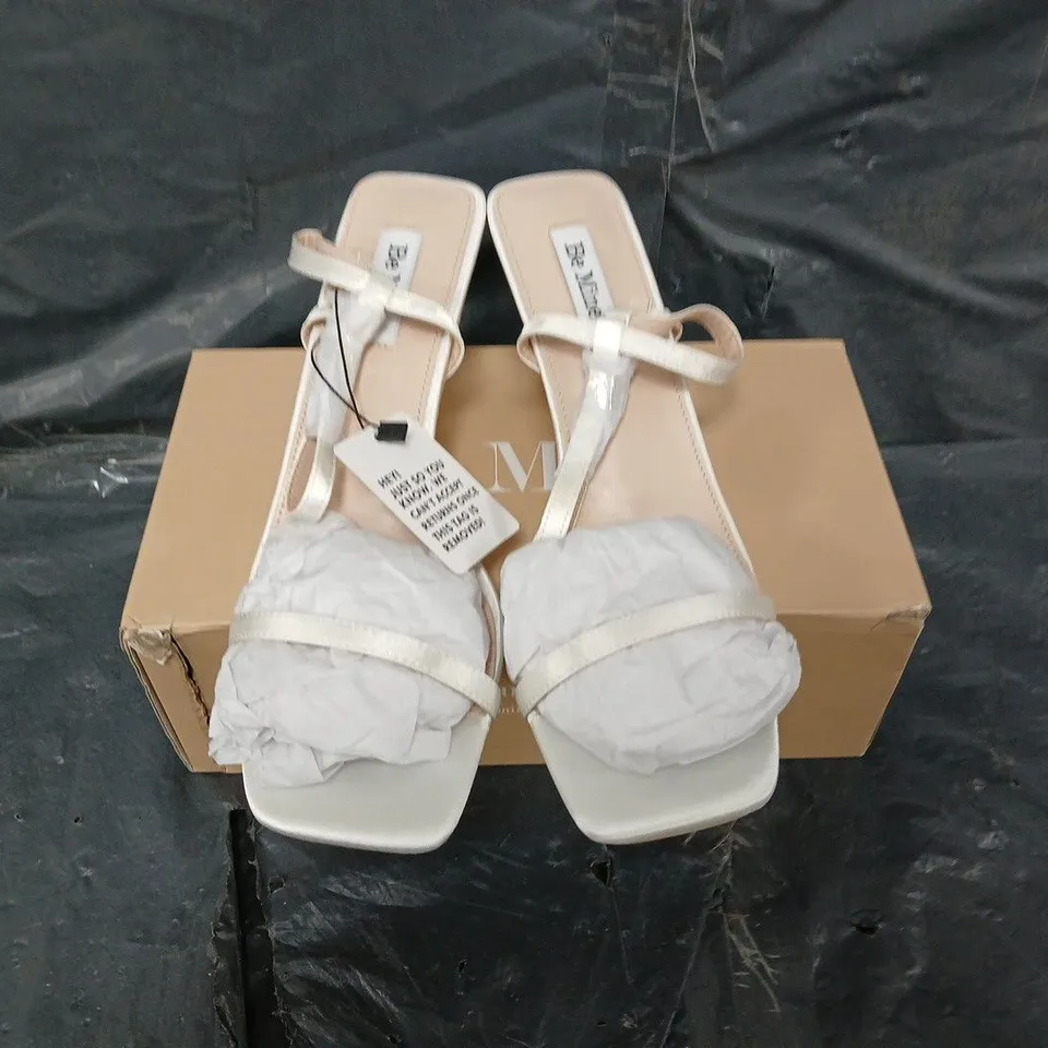 BOXED PAIR OF BE MINE BRIDAL OAKLEY KITTEN HEEL SANDALS - UK SIZE 7