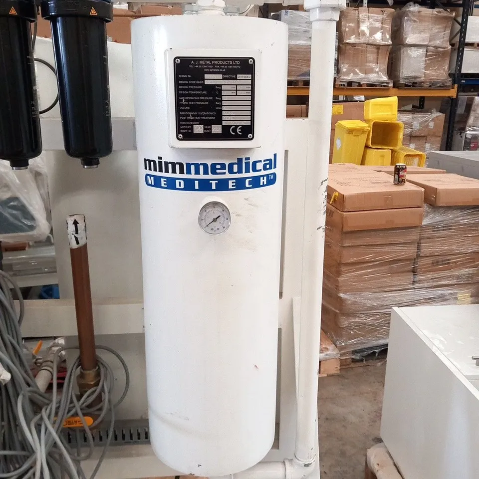 MIM MEDICAL MEDITECH VACUUM DRYER 
