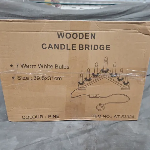 Wooden Candle Bridge – Pine, 7 Warm White Bulbs (Item No. AT-53324)