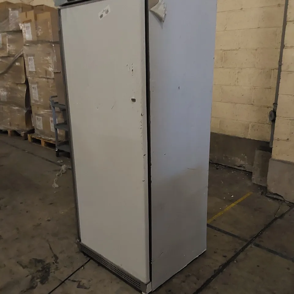 FURNOTEL HF601I UPRIGHT FREEZER